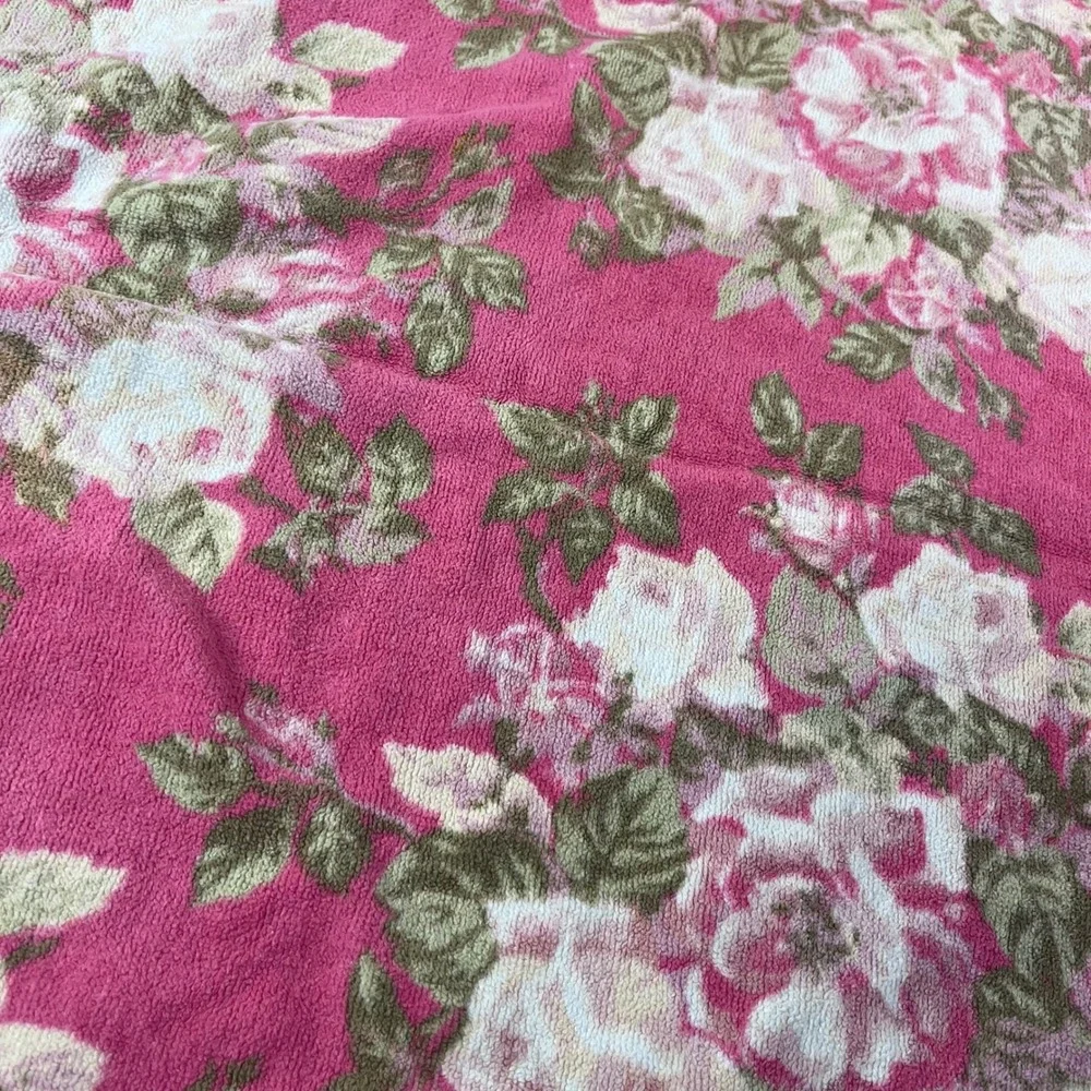 Treasures by Rachel Ashwell Bath Towel Pink White Floral Rose Vtg Shabby Chic